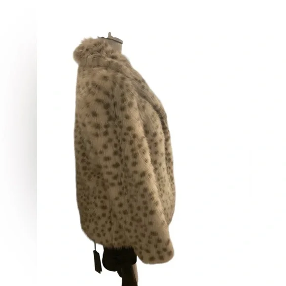 Kate Spade Faux Fur Coat - Picture 2 of 4